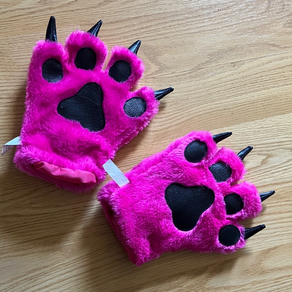 Vibrant Pink Furry Paw Mittens for Kids